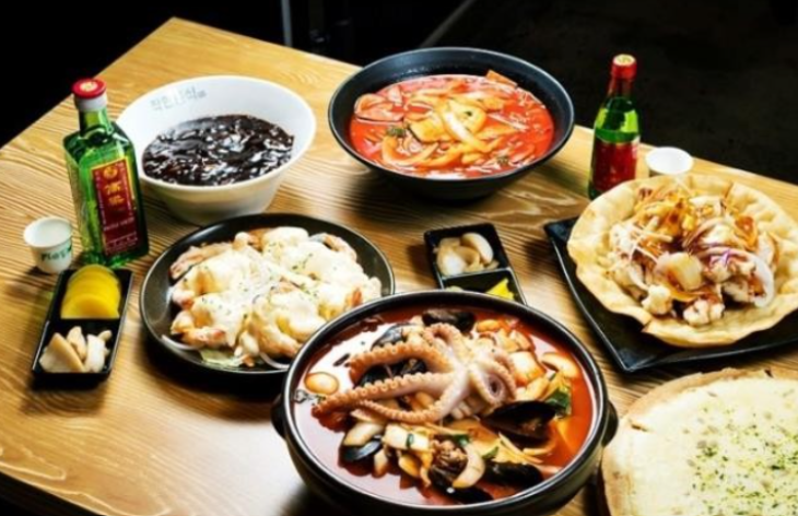 중식 짬뽕 짜장 고량주 사진